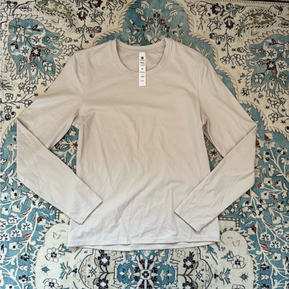 Women’s Cream Long Sleeve Athletic Shirt